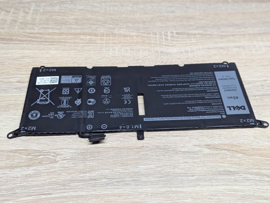 Б/В Оригінальна акумуляторна батарея Dell HK6N5