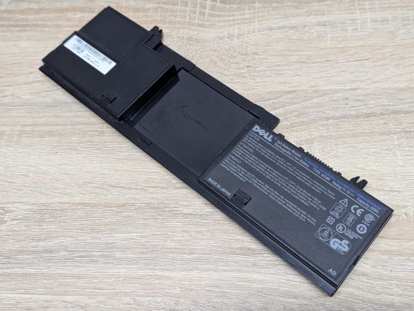Б/В Оригінальна акумуляторна батарея Dell GG386