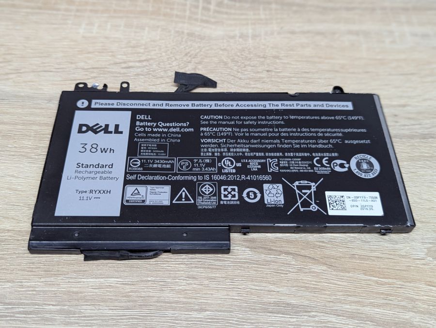 Б/В Оригінальна акумуляторна батарея Dell RYXXH