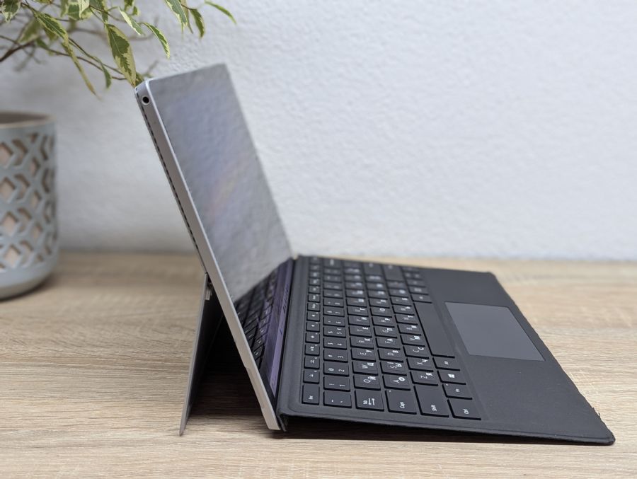 Уцінка! Ноутбук Б/В Microsoft Surface Pro 4, Intel Core i5-6300U, DDR4 8 GB, SSD 256GB, 14" Full HD Сенсор