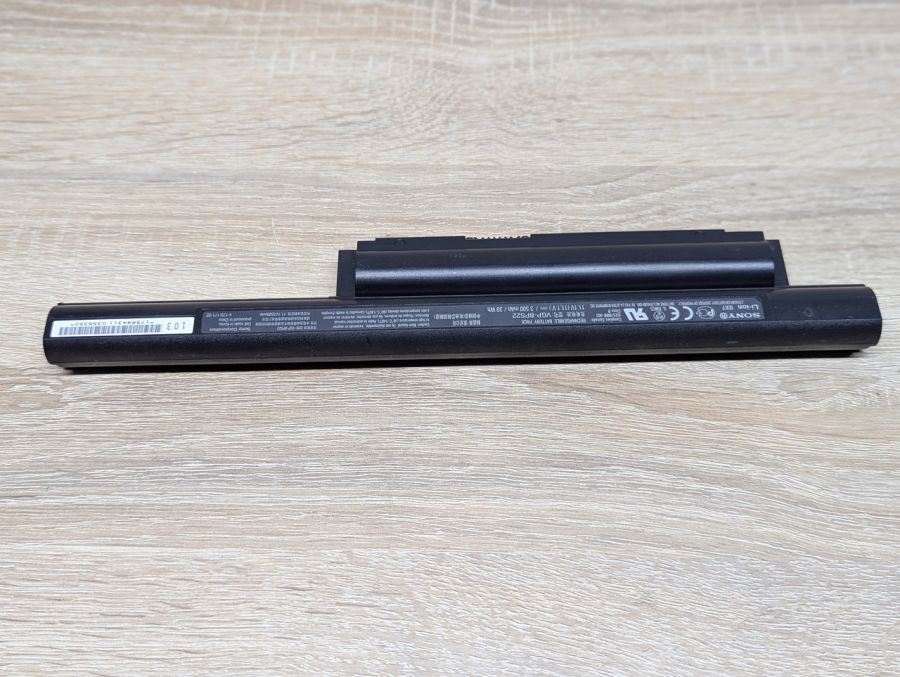 Б/В Оригінальна акумуляторна батарея Sony VGP-BPS22