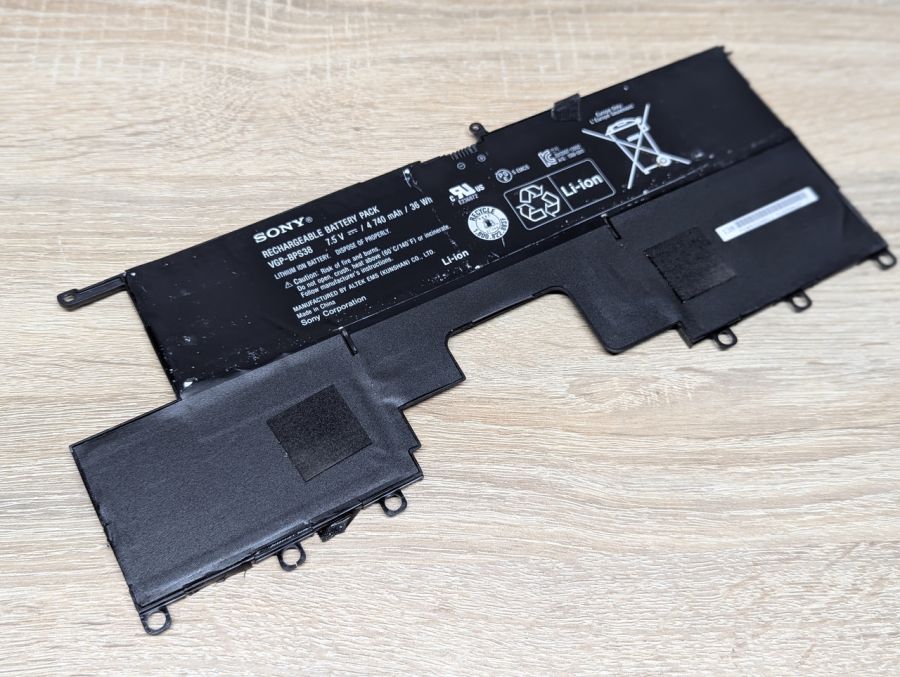Б/В Оригінальна акумуляторна батарея Sony VGP-BPS38