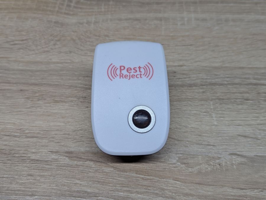Новий Ультразвуковий відлякувач шкідників Pest reject