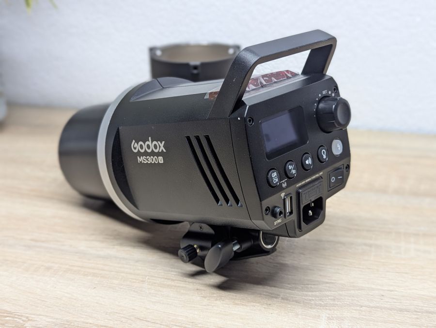 Новий Студійний спалах Godox MS300 V