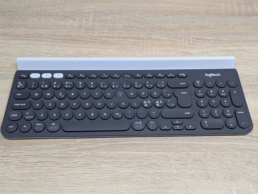 Б/В Бездротова клавіатура Logitech K780 Multi-Device