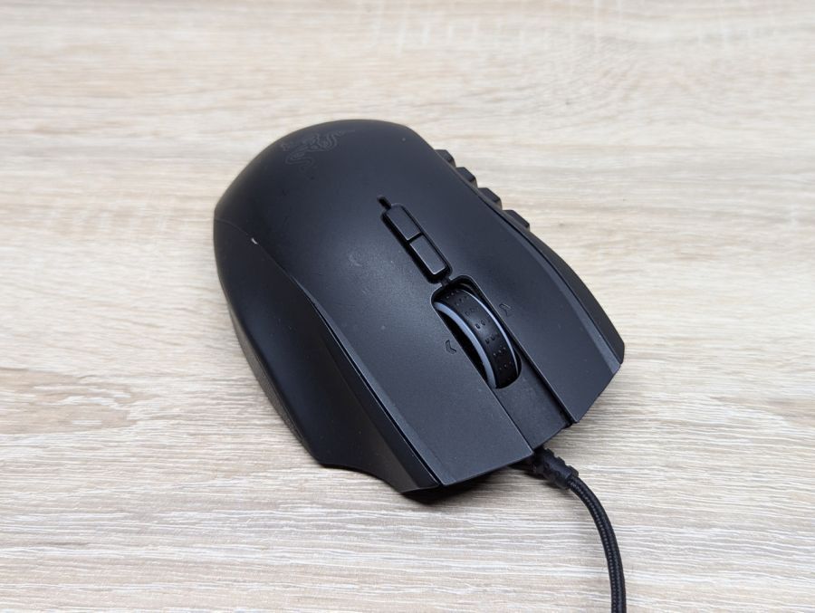 Новий Дротова ігрова миша Razer Naga Chroma RZ01-0161