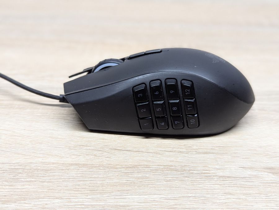 Новий Дротова ігрова миша Razer Naga Chroma RZ01-0161
