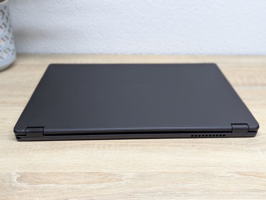 Уцінка! Ноутбук Б/В Fujitsu U757, Intel Core i5-7200U, DDR4 16 GB, SSD 256GB, 15.6" Full HD