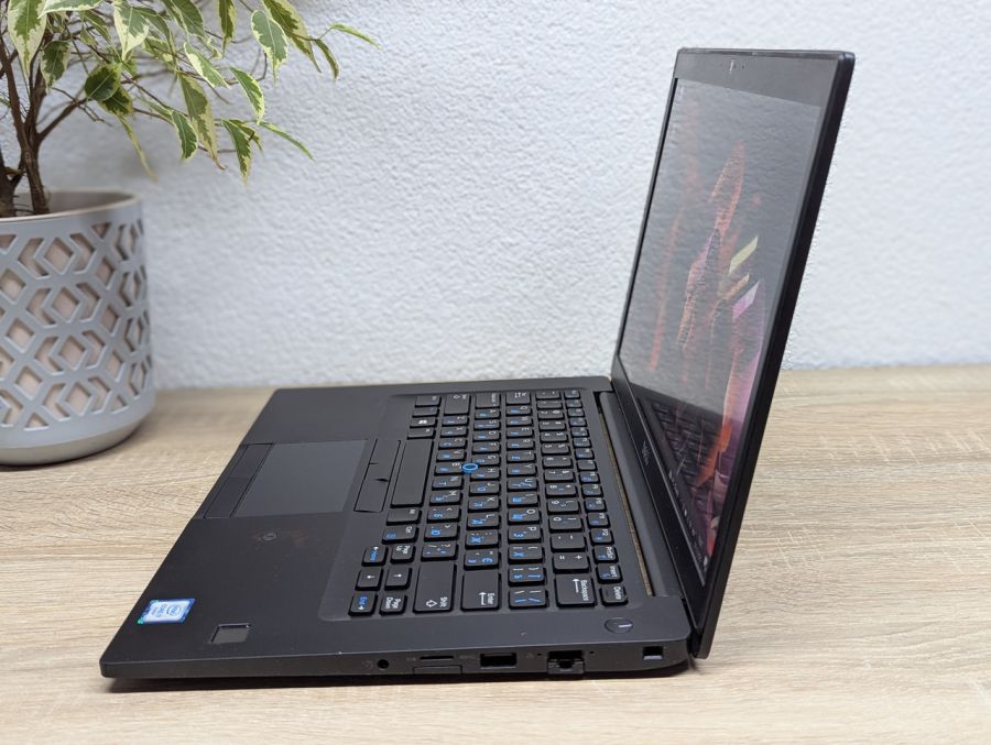 Ноутбук Б/В Dell Latitude 7480, Intel Core i7-6600U, DDR4 16GB, SSD 256GB, 14" Full HD