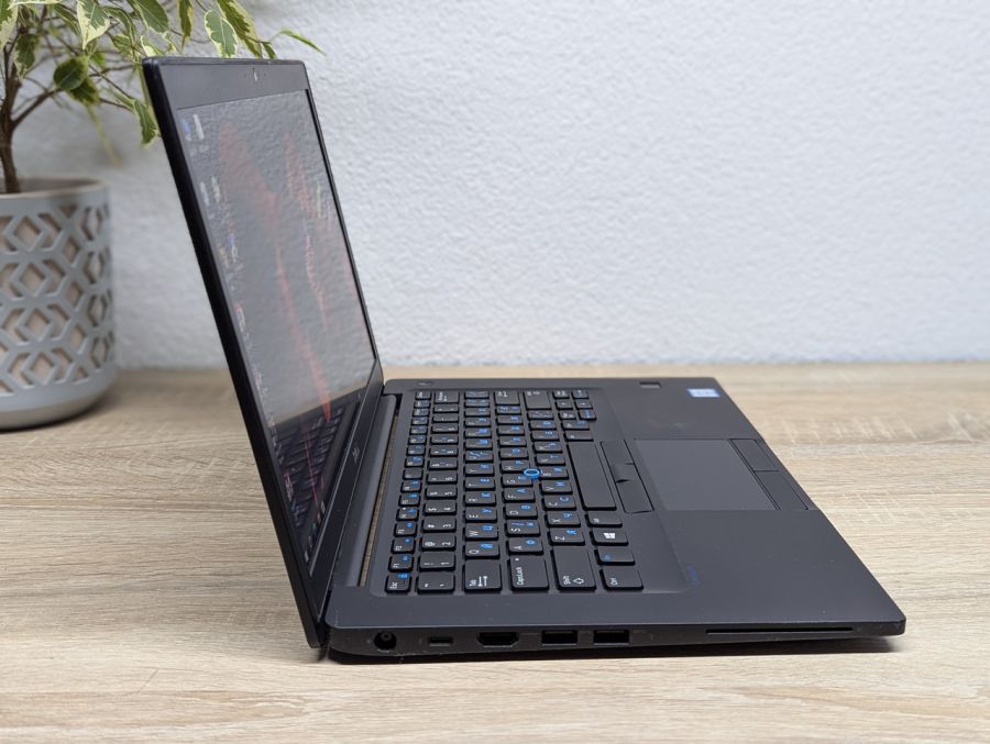 Ноутбук Б/В Dell Latitude 7480, Intel Core i7-6600U, DDR4 16 GB, SSD 256GB, 14" Full HD