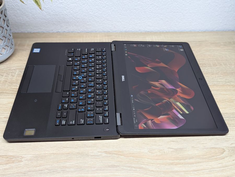 Ноутбук Б/В Dell Latitude E7470, Intel Core i7-6600U, DDR4 8 GB, SSD 128GB, 14" Full HD