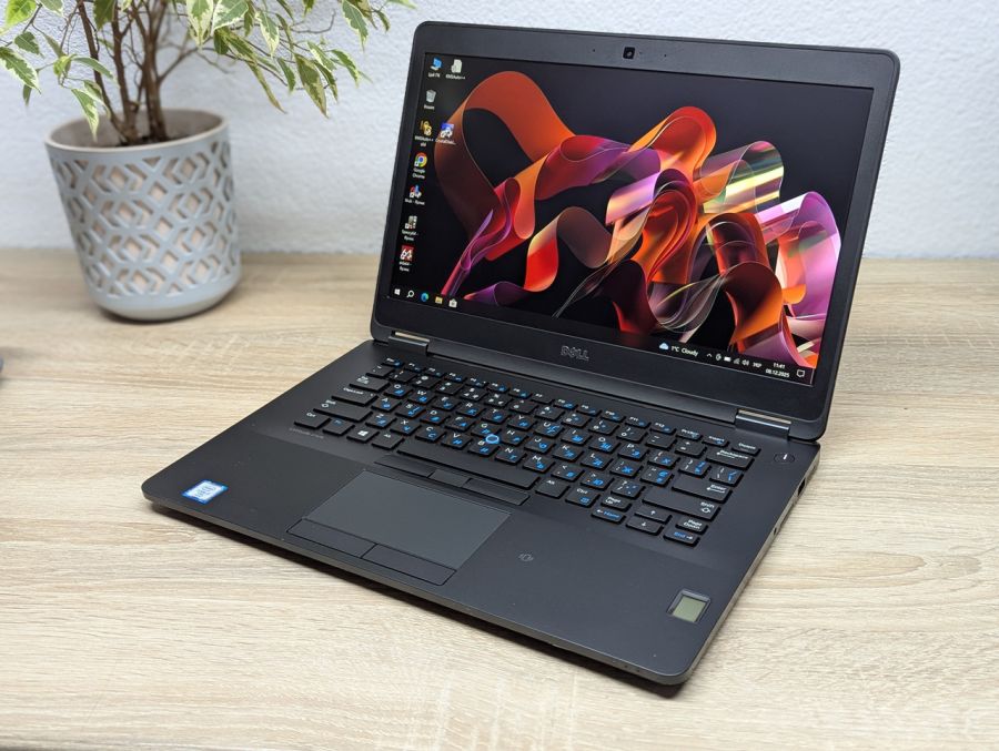 Ноутбук Б/В Dell Latitude E7470, Intel Core i7-6600U, DDR4 8 GB, SSD 128GB, 14" Full HD