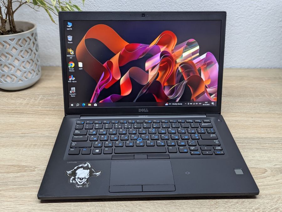 Уцінка! Ноутбук Б/В Dell Latitude 7480, Intel Core i7-6600U, DDR4 16 GB, SSD 256GB, 14" Full HD