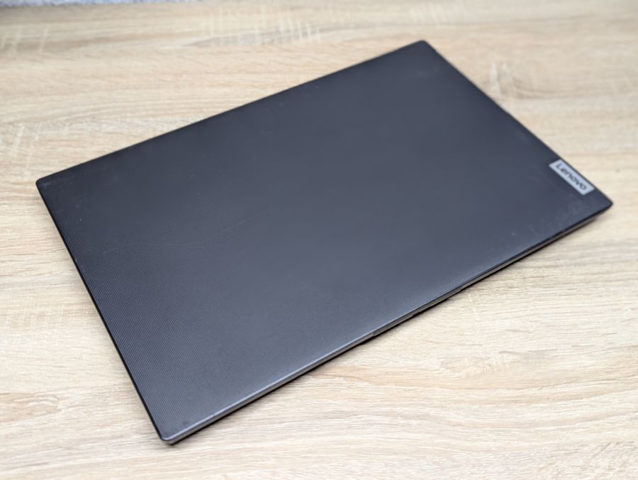 Уцінка! Ноутбук Б/В Lenovo V15 G4 AMN, AMD Ryzen 5 7520U, DDR4 8 GB, SSD 256GB, AMD Radeon 610M 2Gb, 15.6" Full HD