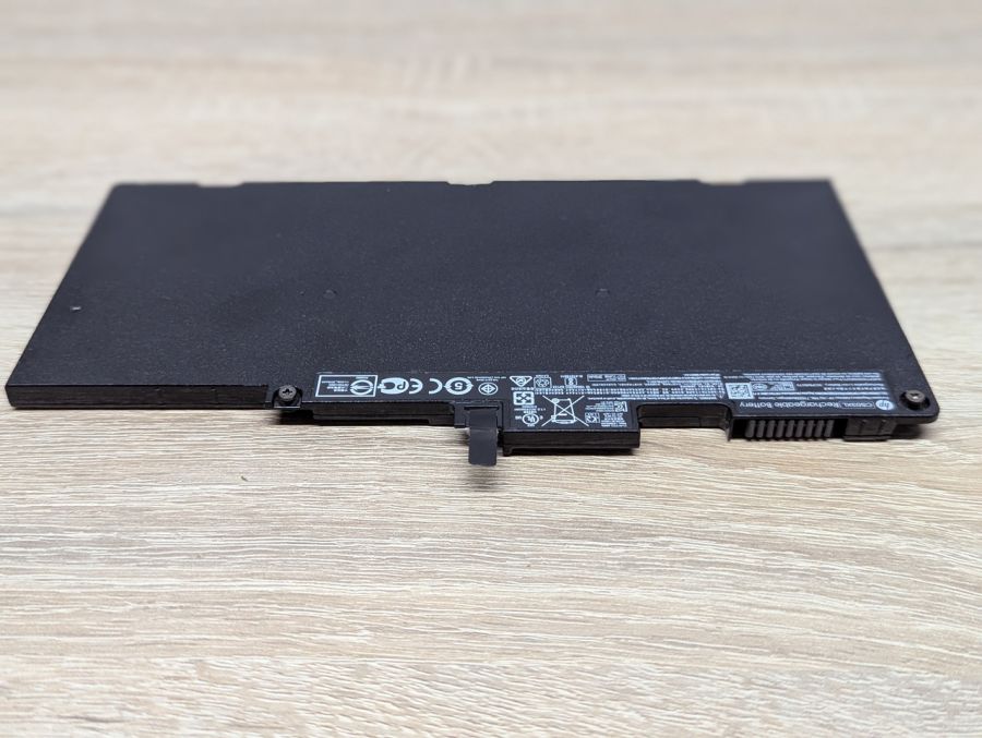 Б/В Оригінальна акумуляторна батарея HP CS03XL