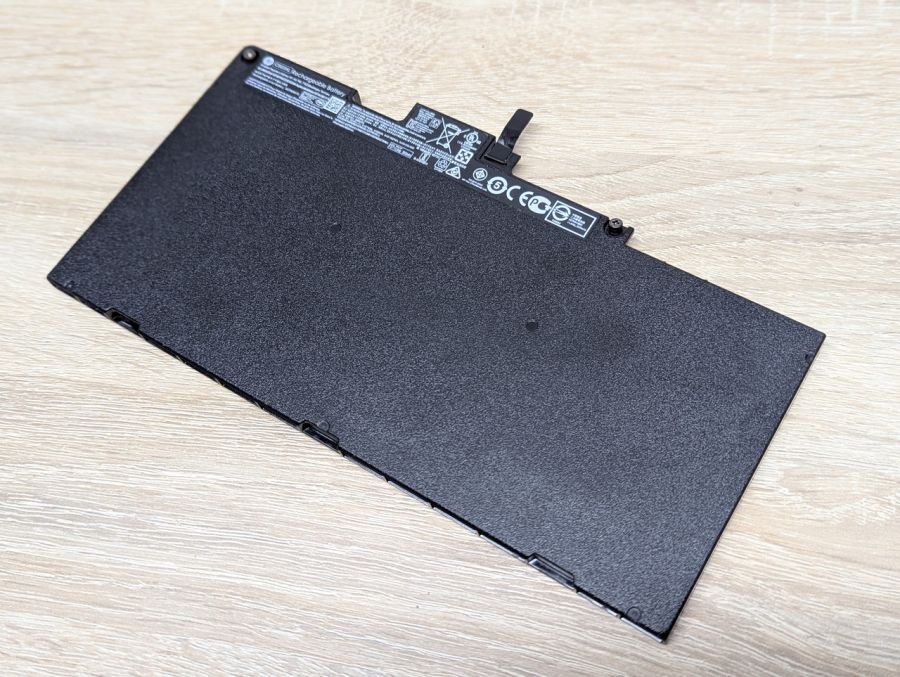 Б/В Оригінальна акумуляторна батарея HP CS03XL