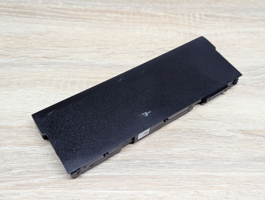 Б/В Оригінальна акумуляторна батарея Dell 71R31