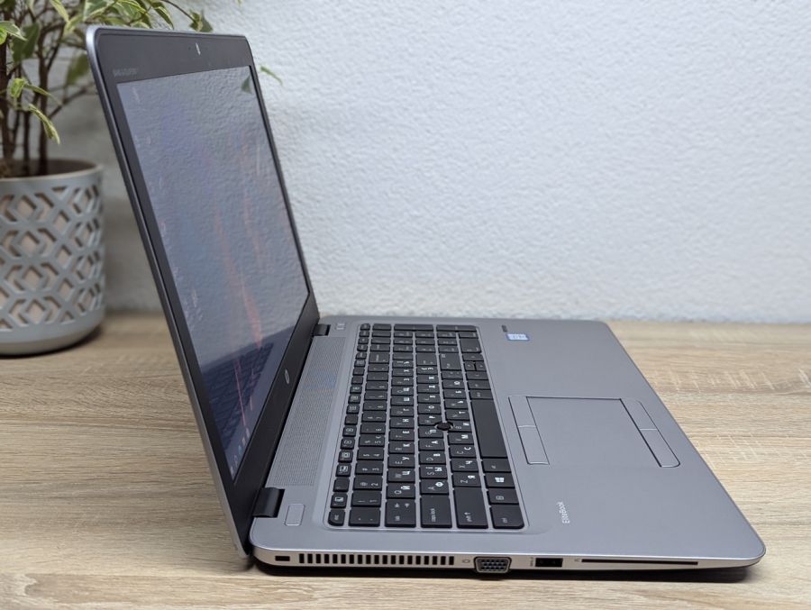 Ноутбук Б/В HP EliteBook 850 G3, Intel Core i5-6200U, DDR4 8 GB, SSD 128GB, 15.6" HD