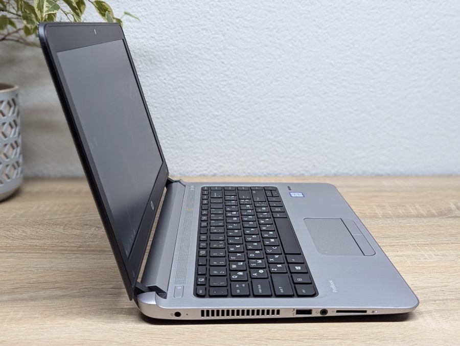 Ноутбук Б/В HP ProBook 430 G3, Intel Core i5-6200U, DDR3 8 GB, SSD 128GB + 256 GB, 12.5" HD