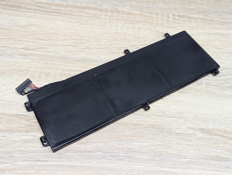 Б/В Оригінальна акумуляторна батарея Dell H5H20