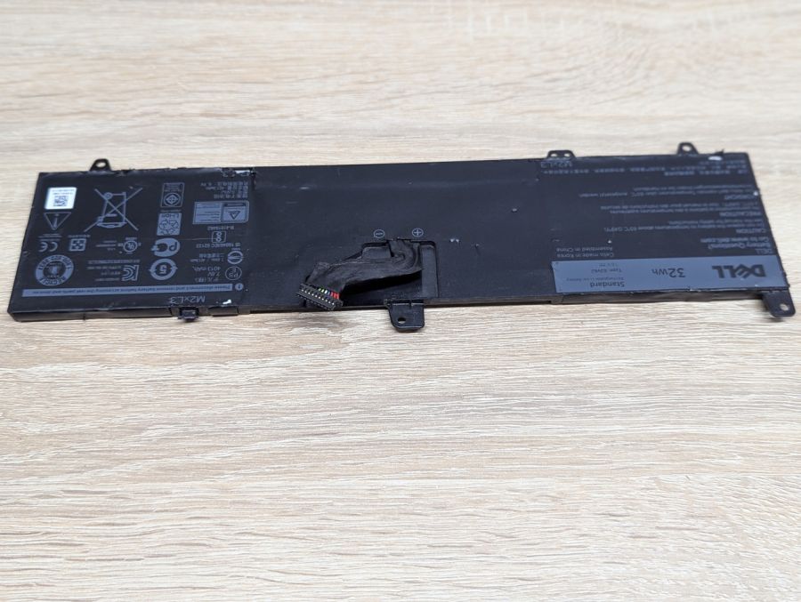 Б/В Оригінальна акумуляторна батарея Dell 0JV6J