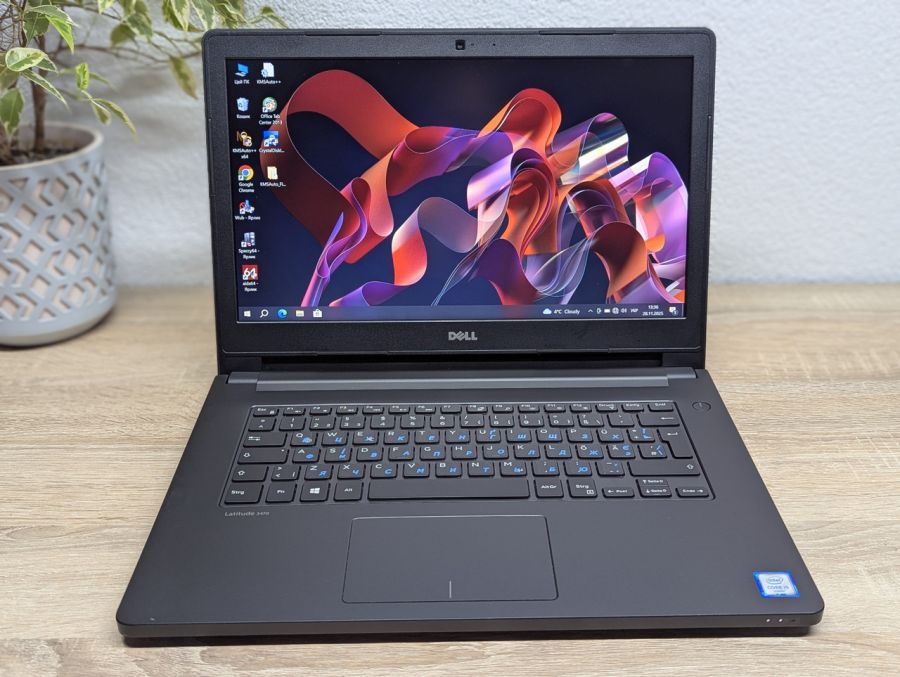 Ноутбук Б/В Dell Latitude 3470, Intel Core i5-6200U, DDR3 8 GB, SSD 128GB, 14" Full HD