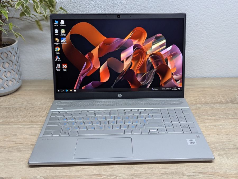 Ноутбук Б/В HP Pavilion Laptop 15, Intel Core i5-1035G7, DDR4 32 GB, SSD 256GB + HDD 1TB, 15.6" Full HD