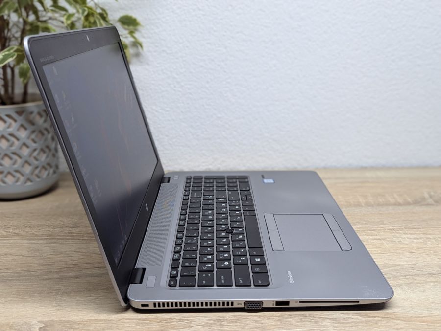 Ноутбук Б/В HP EliteBook 850 G3, Intel Core i5-6200U, DDR4 8 GB, SSD 128GB, 15.6" HD
