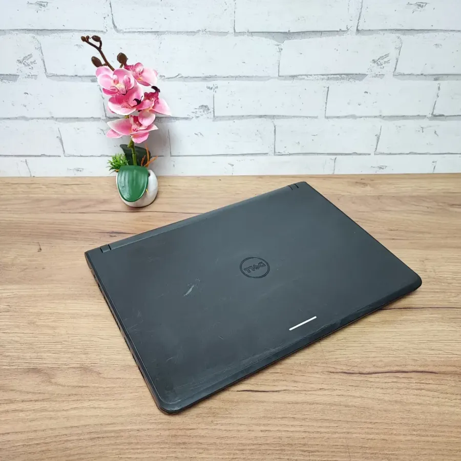 Ноутбук Б/В Dell Latitude 3340, Intel Core i3-4010U, DDR3 8 GB, SSD 128GB, 13.3" HD