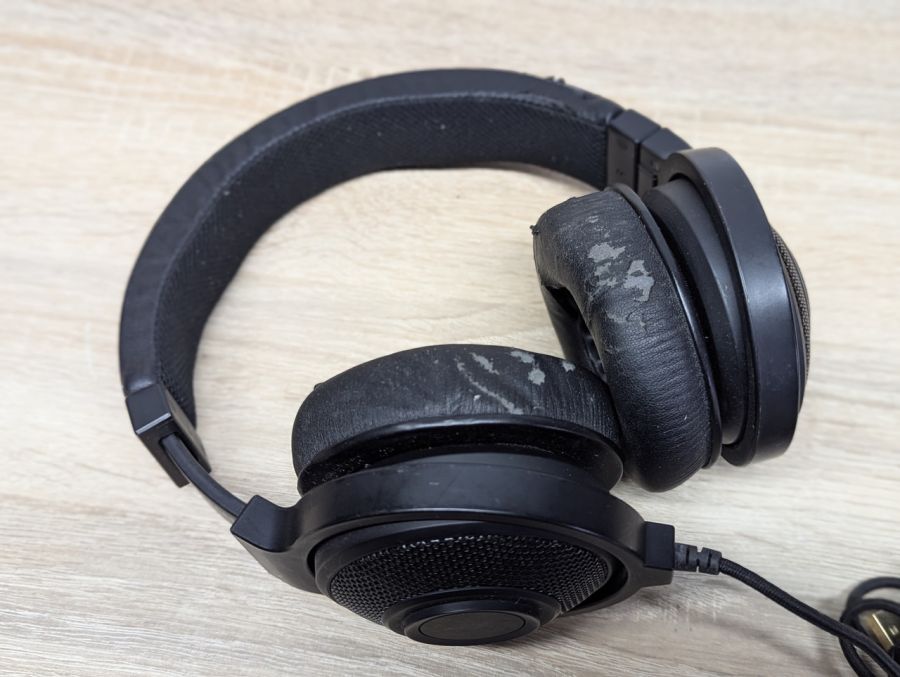 Б/В Ігрова гарнітура Razer Kraken 7.1 V2