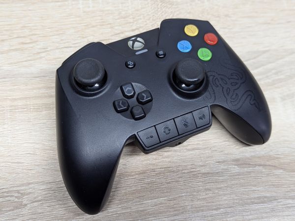 Б/В Дротовий ігровий контролер Razer Wildcat RZ06-0139