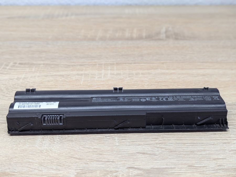 Б/В Оригінальна акумуляторна батарея HP MT06