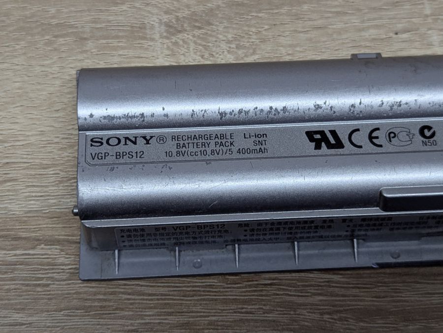 Б/В Оригінальна акумуляторна батарея Sony VGP-BPS12