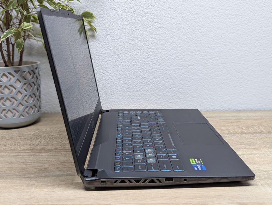Ноутбук Б/В MSI Cybord 15 A13VE, Intel Core i7-13620H, DDR4 16 GB, SSD 512GB, NVIDIA GeForce RTX 4050 6Gb, 15" Full HD