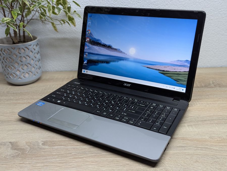 Ноутбук Б/В Acer E1-571, Intel Core i3-3120M, DDR3 8 GB, SSD 128GB, 15.6" HD