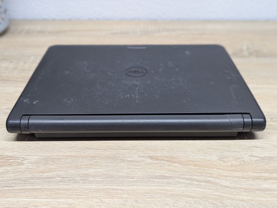 Уцінка! Ноутбук Б/В Dell Latitude 3340, Intel Core i3-4005U, DDR3 8 GB, SSD 128GB, 13.3" HD