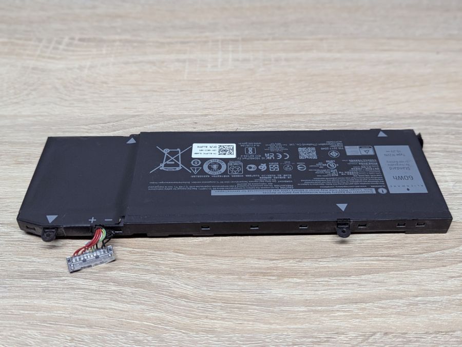 Б/В Оригінальна акумуляторна батарея Dell 1F22N