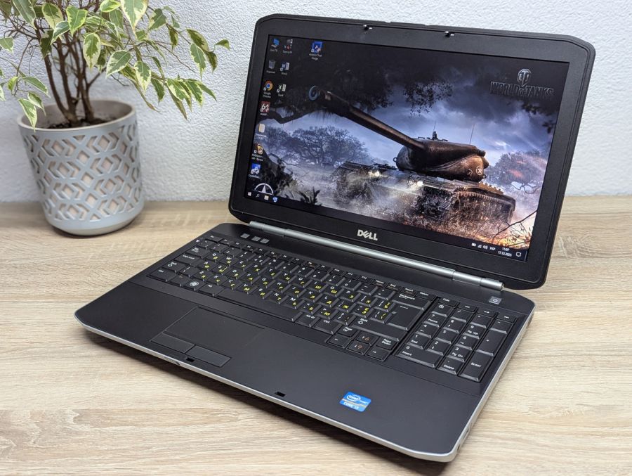 Ноутбук Б/В Dell Latitude E5520, Intel Core i3-2350M, DDR3 8 GB, SSD 128GB, 15.6" HD