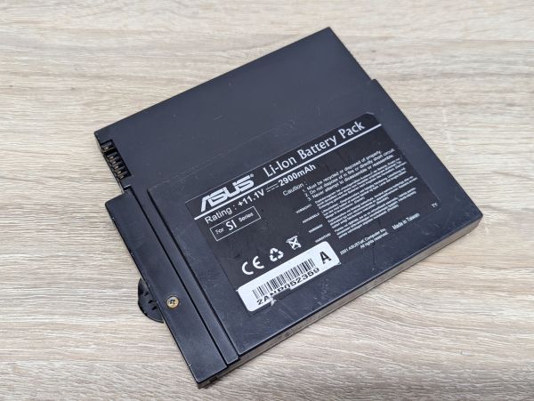 Б/В Оригінальна акумуляторна батарея Asus 2ANP052359