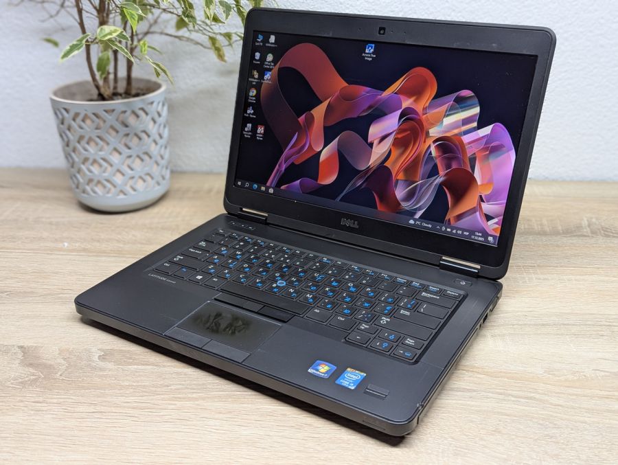Ноутбук Б/В Dell Latitude E5440, Intel Core i5-4310U, DDR3 8 GB, SSD 128GB, NVIDIA GeForce GT 720M 2Gb, 14"