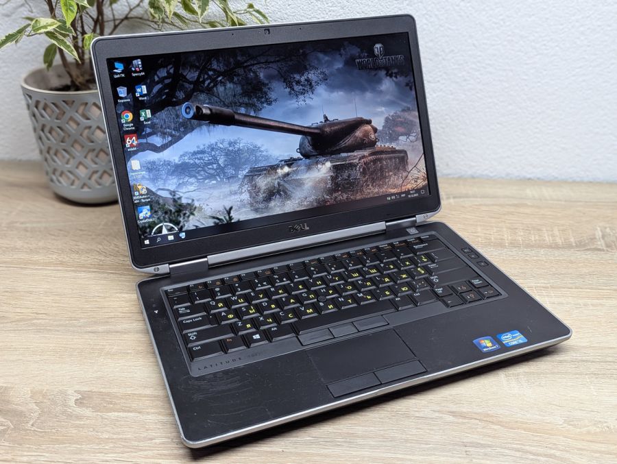 Уцінка! Ноутбук Б/В Dell Latitude E6430, Intel Core i5-3320M, DDR3 8 GB, SSD 128GB, 15.6" HD