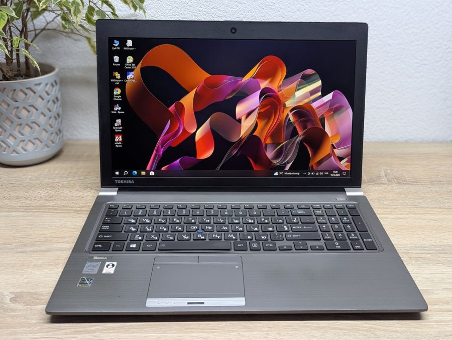 Уцінка! Ноутбук Б/В Toshiba Tecra Z50-A-10P, Intel Core i5-4300U, DDR3 8 GB, SSD 128GB, 15.6" HD