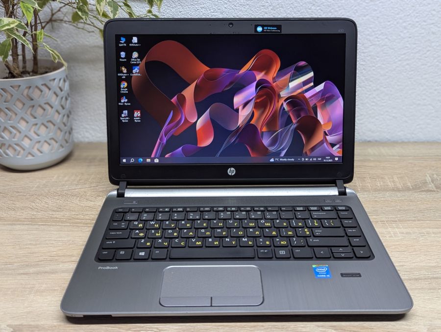 Уцінка! Ноутбук Б/В HP ProBook 430 G2, Intel Core i5-5200U, DDR3 8 GB, SSD 128GB, 12.5" HD