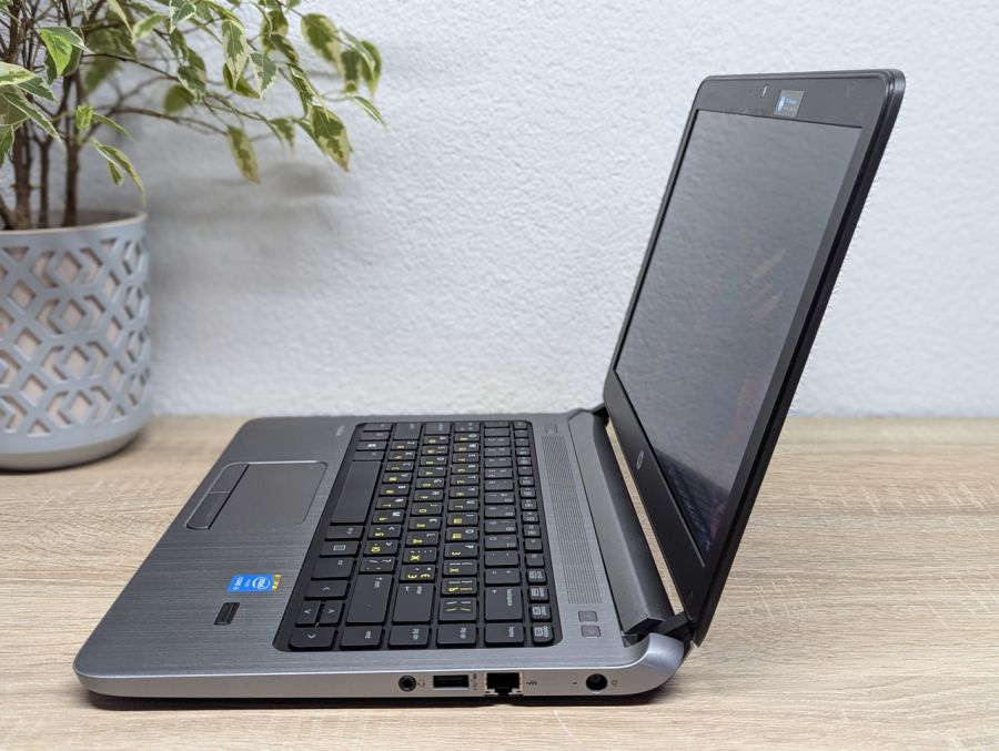 Уцінка! Ноутбук Б/В HP ProBook 430 G2, Intel Core i5-5200U, DDR3 8 GB, SSD 128GB, 12.5" HD