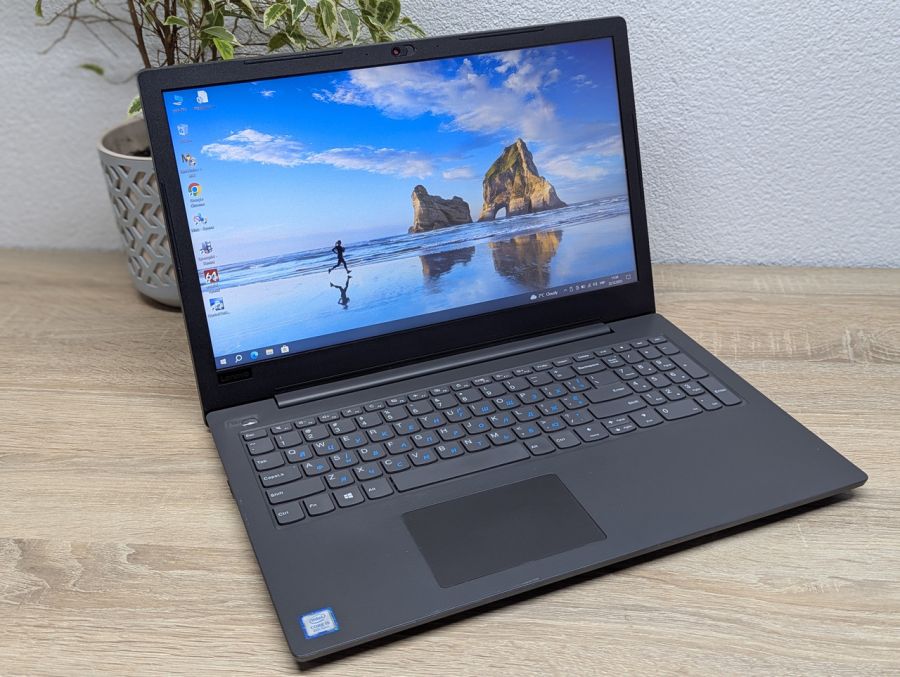 Ноутбук Б/В Lenovo V130-15IKB, Intel Core i5-8250U, DDR4 20 GB, SSD 256GB, 15.6" Full HD