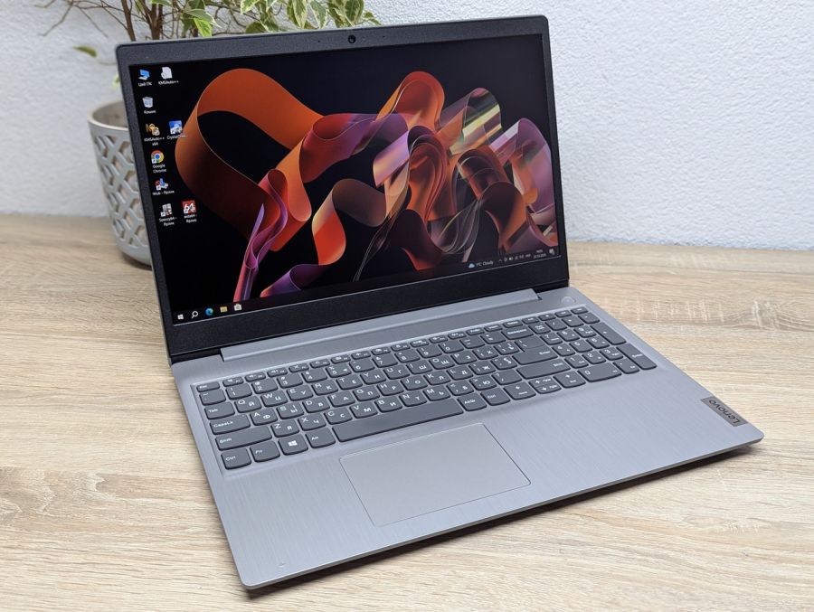Ноутбук Б/В Lenovo IdeaPad 3 15IIL05, Intel Core i5-1035G7, DDR4 12 GB, SSD 256GB, 15.6" Full HD