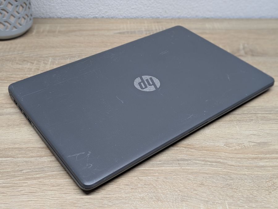 Ноутбук Б/В HP Laptop 17, Intel Core i3-8130U, DDR4 8 GB, SSD 128GB, 17.3" UHD