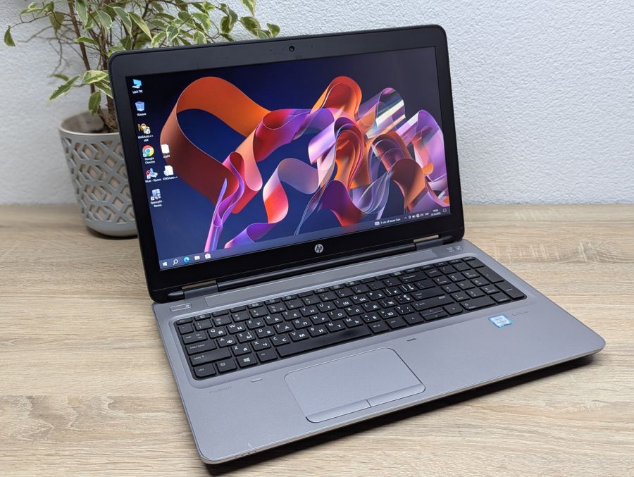 Уцінка! Ноутбук Б/В HP ProBook 650 G2, Intel Core i5-6200U, DDR4 8 GB, SSD 128GB, 15.6" Full HD