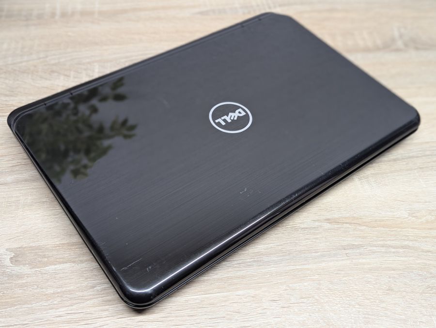 Ноутбук Б/В Dell Inspiron N5110, Intel Core i3-2310M, DDR3 8 GB, SSD 128GB, 15.6" HD