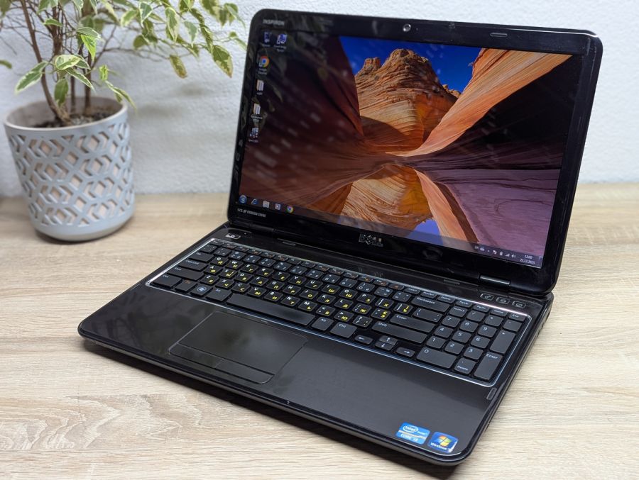 Ноутбук Б/В Dell Inspiron N5110, Intel Core i3-2310M, DDR3 8 GB, SSD 128GB, 15.6" HD